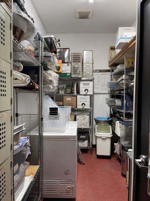 2931 2931 16th Street, San Francisco CA: https://media.crmls.org/mediaz/017fca1a-4d51-46f0-973f-89767a8a4e8e.jpg