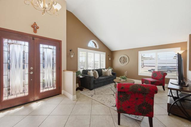 Detail Gallery Image 3 of 36 For 1201 Halley Ct, Chula Vista,  CA 91911 - 3 Beds | 2 Baths