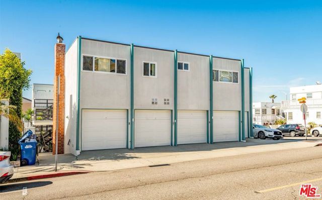 150 10TH Street, Hermosa Beach, California 90254, ,Residential Income,Sold,10TH,22127457