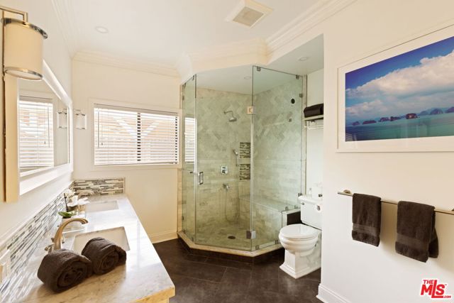 13128 Hartsook Street, Sherman Oaks CA: https://media.crmls.org/mediaz/01808a43-6801-454b-a5aa-2f2d4afbada8.jpg