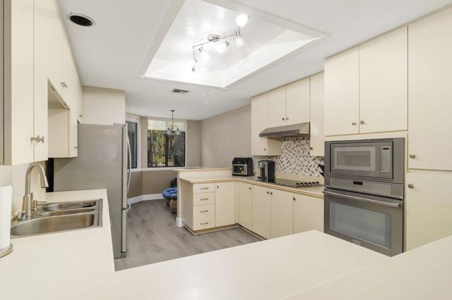 10321 Sunningdale Drive, Rancho Mirage CA: https://media.crmls.org/mediaz/0182812c-c4e0-484b-b200-de3585a65468.jpg