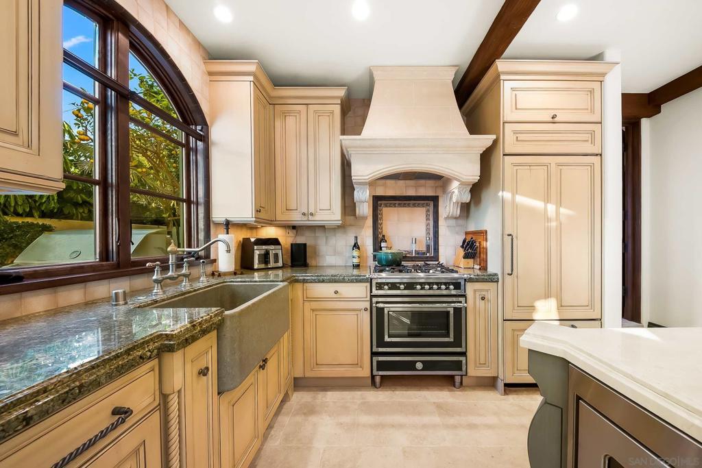 730 Stratford Ct - photo 12