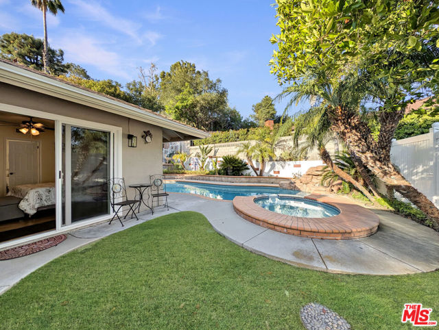 3308 Sparr Boulevard, Glendale CA: https://media.crmls.org/mediaz/0182d90a-7fde-40e5-8088-f7bc19c30f81.jpg