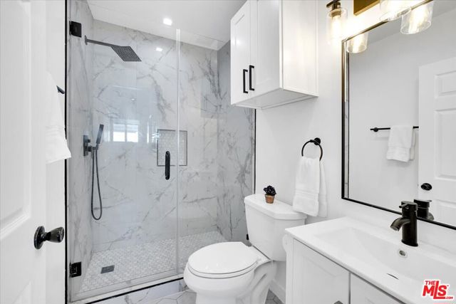 14642 Runnymede Street, Van Nuys CA: https://media.crmls.org/mediaz/01843b96-56a0-4e50-8e1a-7174d532b51c.jpg