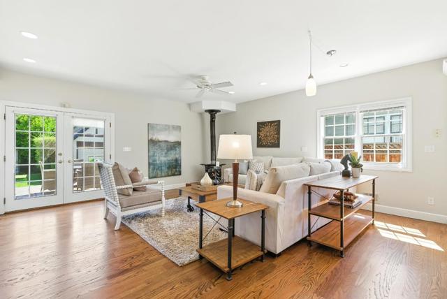 158 Oakdale Street, Redwood City CA: https://media.crmls.org/mediaz/01845dc5-82d8-4f6f-9c8a-3a640afd4bf2.jpg