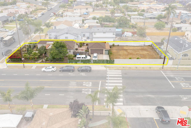 701 W 112th Street, Los Angeles CA: https://media.crmls.org/mediaz/01848842-6adb-45d0-8f68-e832038aacc7.jpg