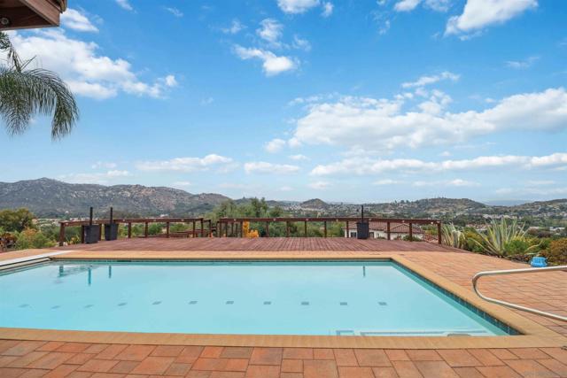 2387 Country Heights Rd., Escondido CA: https://media.crmls.org/mediaz/0184b0d2-1f89-41e7-9f0a-2552b503ff26.jpg