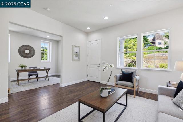 38 Citron Knoll, Orinda CA: https://media.crmls.org/mediaz/01861e61-6747-427b-bdc9-250a3d1821ac.jpg
