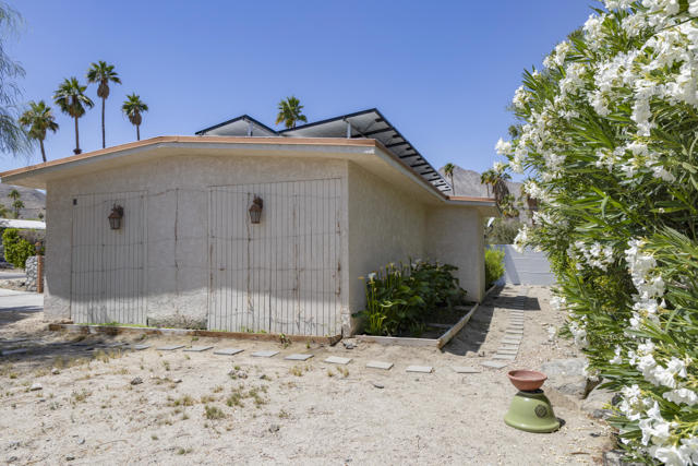 68286 Grandview Avenue, Cathedral City CA: https://media.crmls.org/mediaz/018719ab-6e29-4ec1-b0d2-60f900b8ab4c.jpg