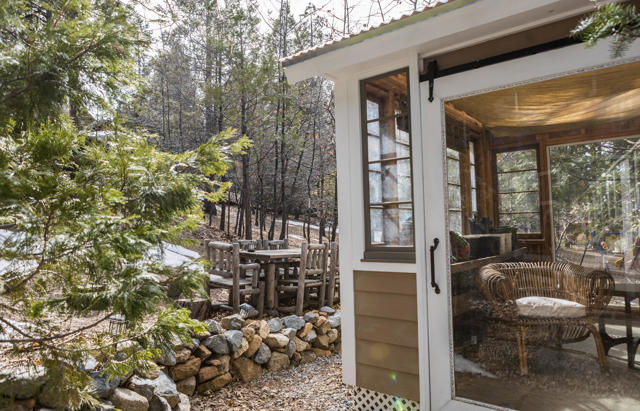 53840 Marian View Drive, Idyllwild CA: https://media.crmls.org/mediaz/0187611b-a492-403c-b1c9-5e529db5dfff.jpg