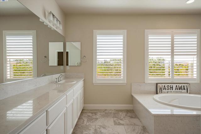 Image 42 of 60 For 5529 Mountain Ridge Way