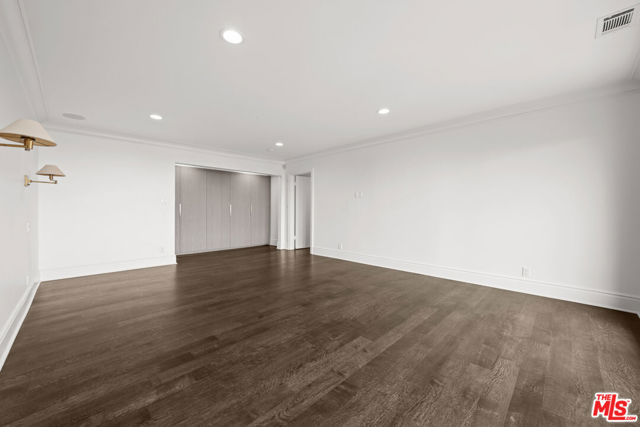 1539 Viewsite Drive, Los Angeles CA: https://media.crmls.org/mediaz/0189146d-e31b-4260-93bc-ca0a08d0ada4.jpg