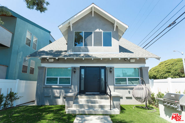 47 Clubhouse Avenue Venice, California Calling all investors or owner occupiers looking for someone else to help pay your mortgage. A brand new custom modern home steps from the world-famous Venice Beach, all units delivered vacant. This restored craftsman home only one-half block to the beach on a beautiful walk street! Main structure offers 3 bed & 3.5 bath, with an attached studio unit. Garage is de-attached with bonus room on the second story. This listing provides flexibility to either live in as an owner-user or rent out part/all of the units. Delivered vacant. A great opportunity for both investment or single-family home buyers! Moments away from Abbot Kinney, Main Street, and the sand on one of the best Walk-streets in Venice.