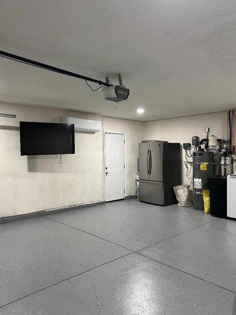 8613 Elk Way, Elk Grove CA: https://media.crmls.org/mediaz/018a2e13-e28b-4771-9fc3-4ebb81259388.jpg