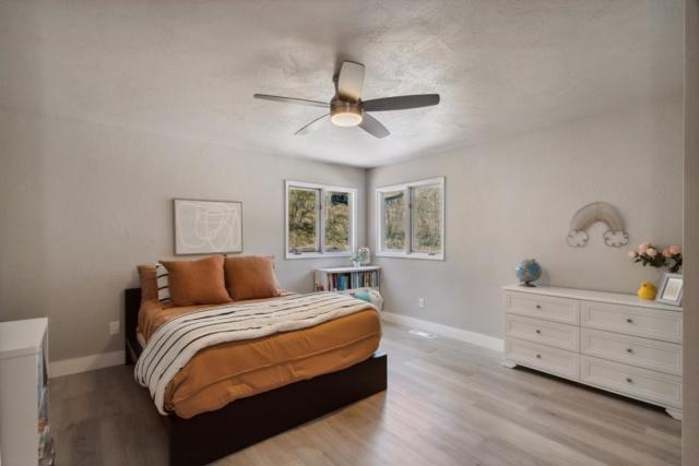 26045 Toro Road, Salinas CA: https://media.crmls.org/mediaz/018a7c62-4cd0-462a-b159-82a1b099f93f.jpg