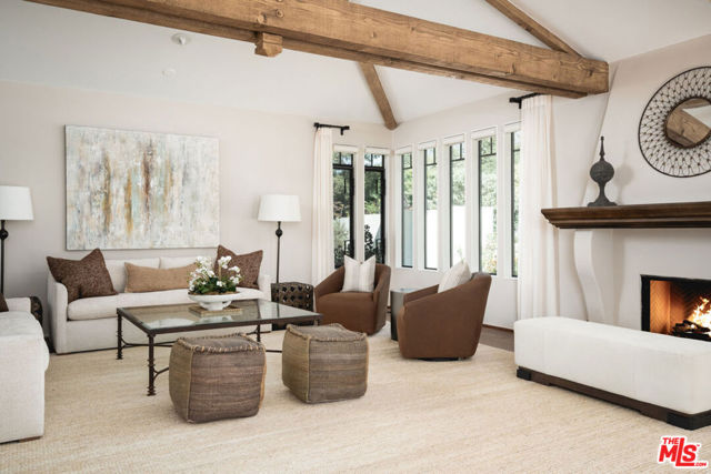 840 Ivy Lane, Montecito CA: https://media.crmls.org/mediaz/018b1795-4590-4c83-b3fa-3bc1fd7c4d98.jpg