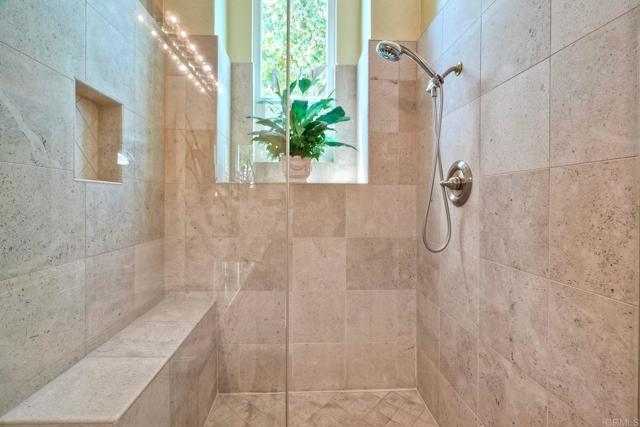 3376 Corsica Way, Oceanside CA: https://media.crmls.org/mediaz/018b90a0-c3ea-416f-a778-9bc7658be4a2.jpg