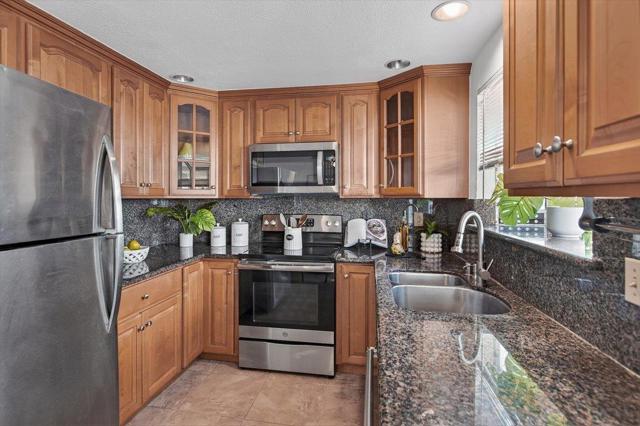 3673 S Bascom Avenue, Campbell CA: https://media.crmls.org/mediaz/018bea56-b40d-4416-a2e8-5ce73cf98643.jpg