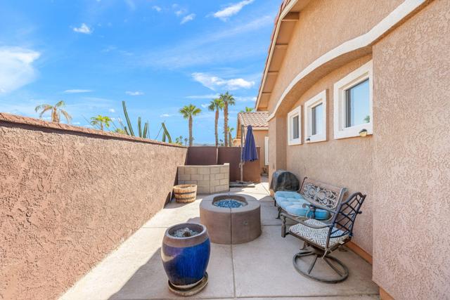 43875 Milan Court, La Quinta CA: https://media.crmls.org/mediaz/018c6bcd-cf48-432c-b479-ebc1a0a6dcc4.jpg