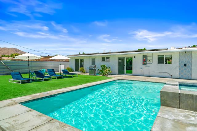 835 Rosa Parks Road, Palm Springs CA: https://media.crmls.org/mediaz/018ce87b-7311-4836-82ef-d36a69f291cd.jpg