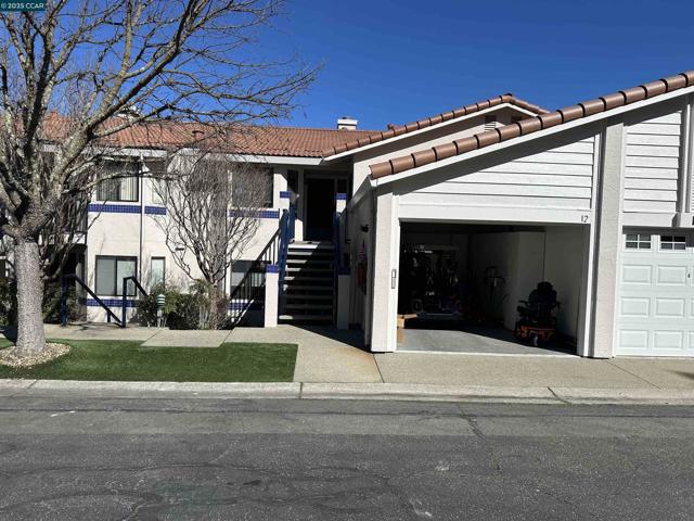 4329 Terra Granada Drive, Walnut Creek CA: https://media.crmls.org/mediaz/018d465a-4b1c-4ce9-ae0e-ae93d6256529.jpg