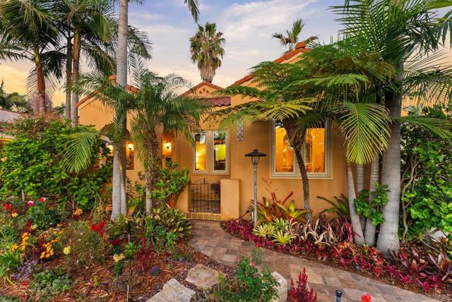 4965 Marlborough Drive, San Diego CA: https://media.crmls.org/mediaz/018ebe46-12e6-4bc6-8715-59e2199116fb.jpg