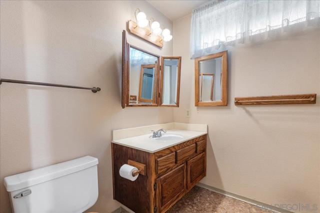13334 Barbados Way, Del Mar CA: https://media.crmls.org/mediaz/018fbe6f-a592-4143-879d-dea4dd0a0c09.jpg
