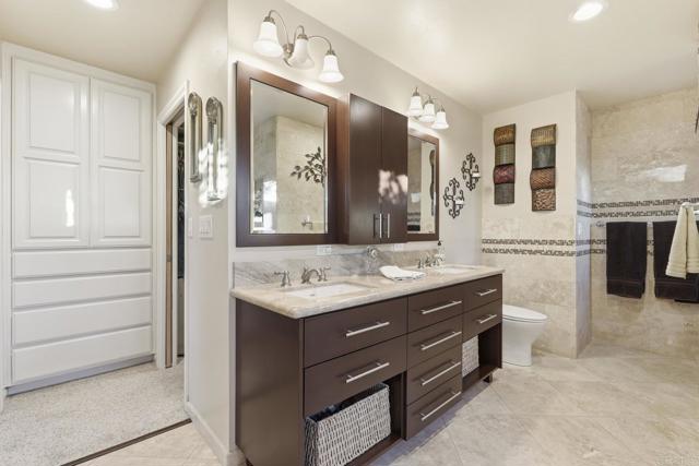 1524 Zutano Lane, Fallbrook CA: https://media.crmls.org/mediaz/01903dc1-aff5-4f9f-8691-6ef5b7bd9af9.jpg