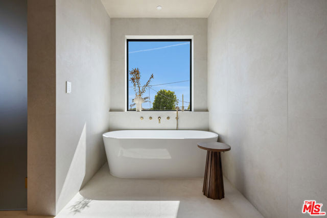 3731 Wasatch Avenue, Los Angeles CA: https://media.crmls.org/mediaz/01907d5a-4222-46c5-8b57-d0e9b313ee3c.jpg