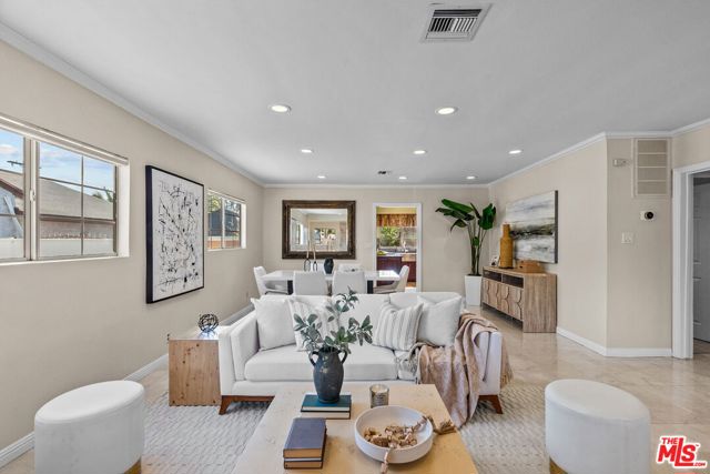 6319 Willowcrest Avenue, North Hollywood CA: https://media.crmls.org/mediaz/019138f6-a8ce-4e00-8ce1-e8902fd3c5f8.jpg