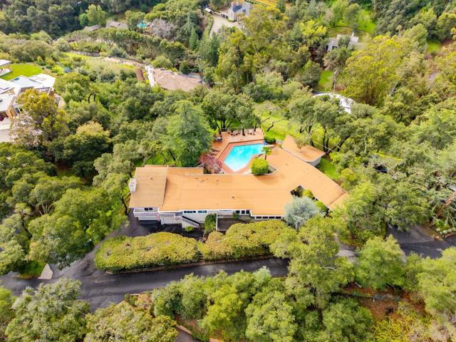 17180 Crescent Drive, Los Gatos CA: https://media.crmls.org/mediaz/0191d3fe-2fc7-448f-89f5-cbb77c3013f9.jpg