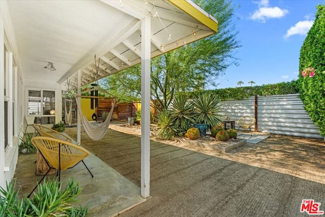 3963 E Calle San Antonio, Palm Springs, CA 92264