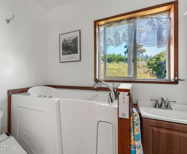 Detail Gallery Image 23 of 31 For 38882 Honey Run Ln, Gualala,  CA 95445 - 1 Beds | 1 Baths