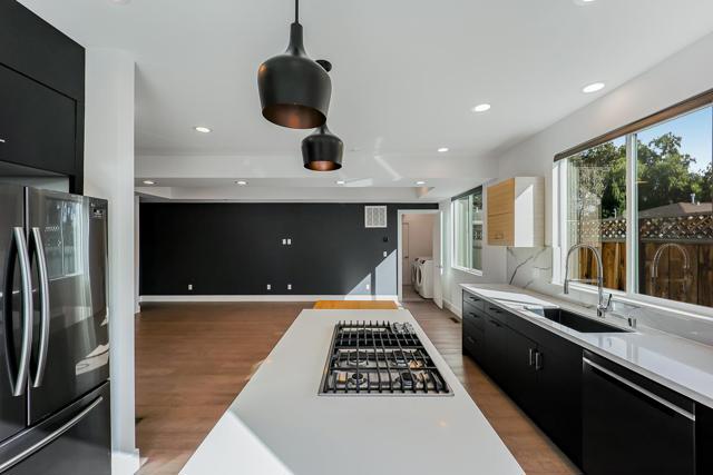 0 N Whisman Road, Mountain View CA: https://media.crmls.org/mediaz/0194174c-ae37-4e29-a523-b9639c5bb23c.jpg
