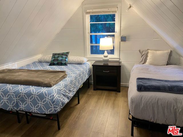 29160 Arrowhead Drive, Cedar Glen CA: https://media.crmls.org/mediaz/01954907-e45a-49e4-8d53-adcb28028f74.jpg