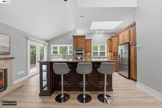 1782 Whitecliff Way, Walnut Creek CA: https://media.crmls.org/mediaz/01954a23-84ba-472b-94be-72694c06292e.jpg