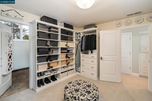 222 Still Creek Rd, Danville CA: https://media.crmls.org/mediaz/0195a51b-dcbf-46dd-b018-8c4585952b4b.jpg