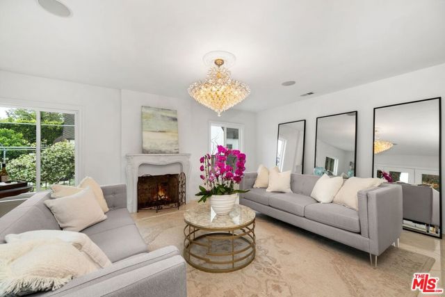 465 N Kilkea Drive, Los Angeles CA: https://media.crmls.org/mediaz/0195b98a-b65a-4cb5-967f-aaca1f3d3958.jpg