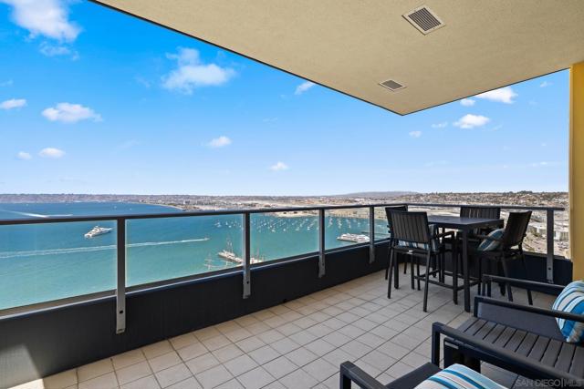 1325 Pacific Hwy, San Diego CA: https://media.crmls.org/mediaz/01961374-9bdc-4047-a28b-99526ebe1965.jpg