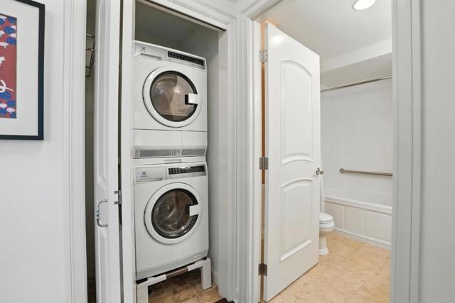 10 Crystal Springs Road, San Mateo CA: https://media.crmls.org/mediaz/0196a1e9-d704-41ee-a111-f0d753012127.jpg
