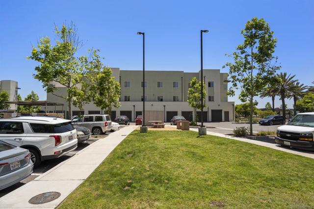 5506 Sandcliff Ln, San Diego CA: https://media.crmls.org/mediaz/019802e2-875b-4350-9dc5-9145cc08ef4a.jpg