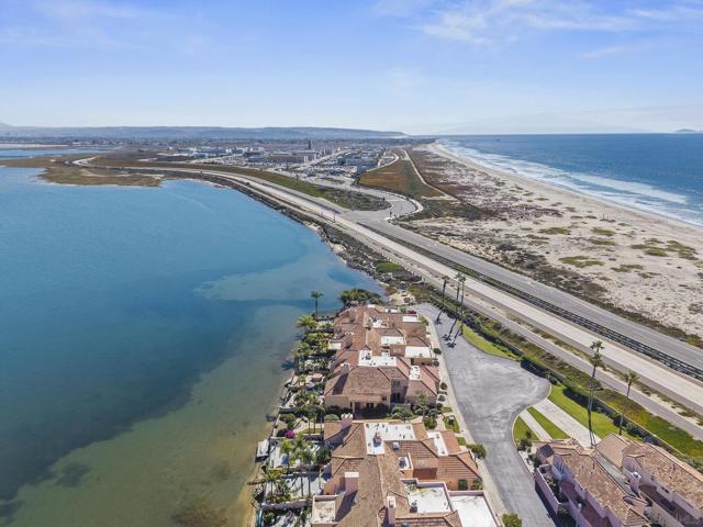 103 Tunapuna Ln, Coronado CA: https://media.crmls.org/mediaz/01989d76-572d-4493-be16-9aad99b27c47.jpg