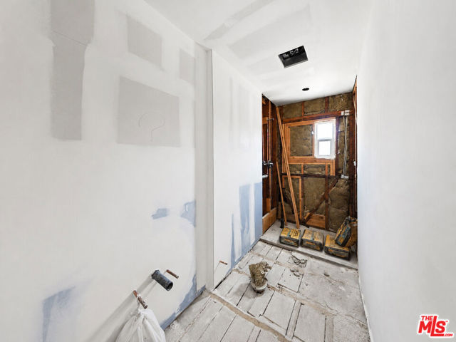 14426 Friar Street photo 30