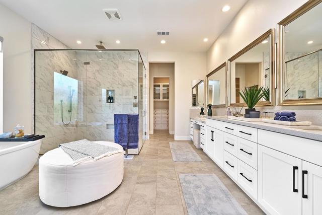 75208 Citadel Place, Indian Wells CA: https://media.crmls.org/mediaz/0198c157-b66d-4bc1-a8ec-ba8ada789d1b.jpg
