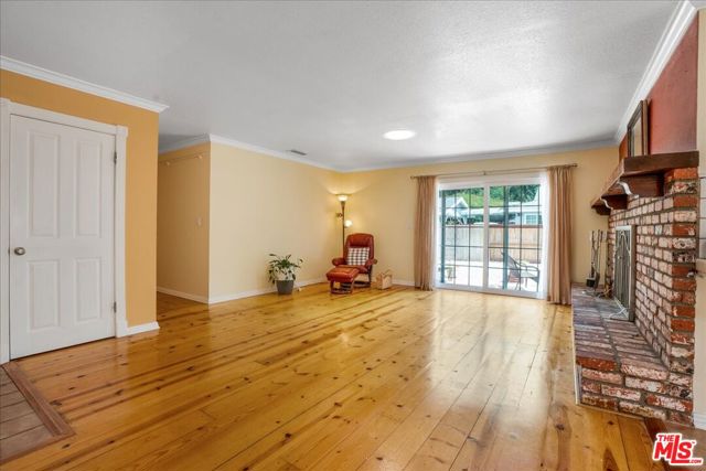 754 Fernando Street, Ojai CA: https://media.crmls.org/mediaz/019911c6-6fc3-4417-b763-6c83e831641d.jpg