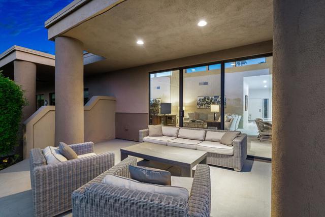 80393 Pebble Beach, La Quinta CA: https://media.crmls.org/mediaz/0199a630-0d8e-4e07-85b3-999930007e09.jpg