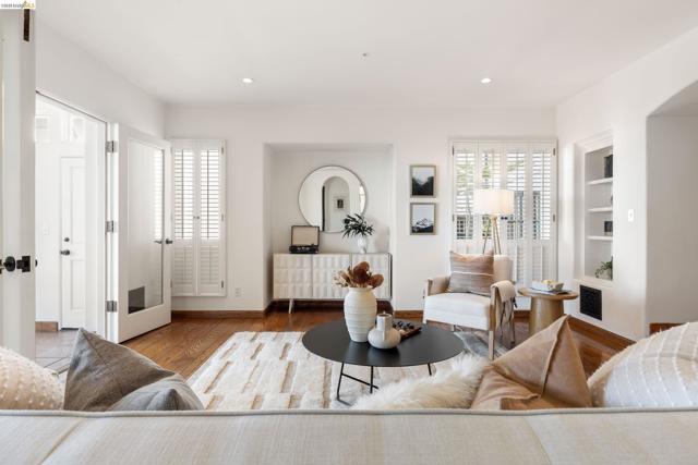 Image 26 of 60 For 4951 Proctor Ave