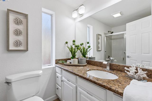 150 Sharene Ln, Walnut Creek CA: https://media.crmls.org/mediaz/019a713a-33e5-4976-9625-985aa69eea10.jpg