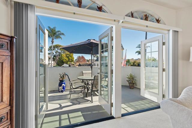 Detail Gallery Image 17 of 54 For 966 C Ave, Coronado,  CA 92118 - 2 Beds | 2 Baths