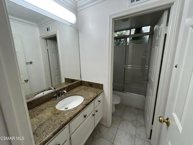 2357 Laurelwood Drive, Thousand Oaks CA: https://media.crmls.org/mediaz/019ce905-ce3c-4aeb-ba6d-d87e695c6ed5.jpg